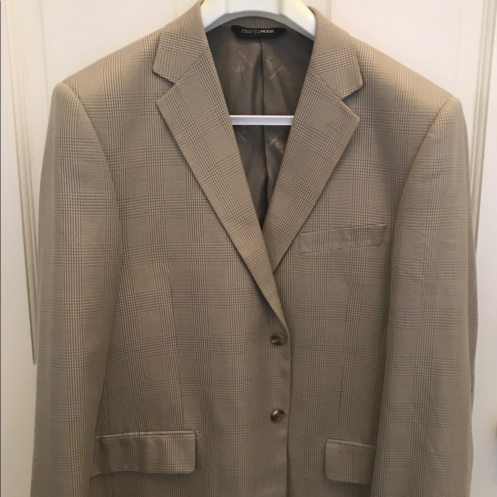 Pronto Moda Men’s Light Tan Plaid Blazer